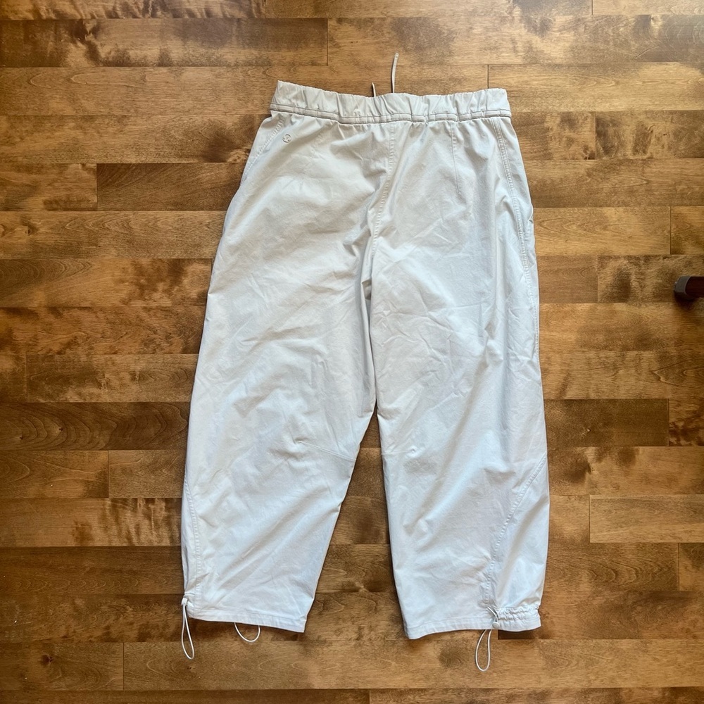 Lululemon Cinchable Cuff High Rise Jogger L - Picture 8 of 8